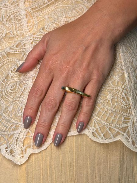 ANEL REGULAVEL ONDULADO FN BANHADO A OURO - Dri Ferreira Semi Joias