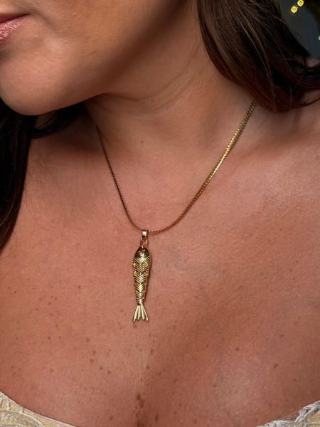 COLAR MÉDIO E PINGENTE PEIXE BANHADO A OURO - Dri Ferreira Semi Joias