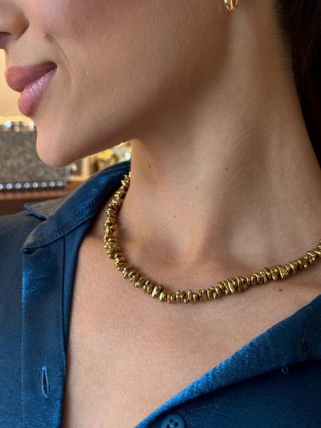 COLAR MÉDIO CASCALHOS HEMATITA BANHADO A OURO - Dri Ferreira Semi Joias