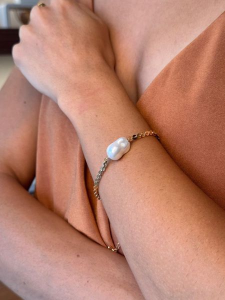 PULSEIRA CHAPINHAS E PÉROLA ÚNICA BANHADA A OURO - Dri Ferreira Semi Joias