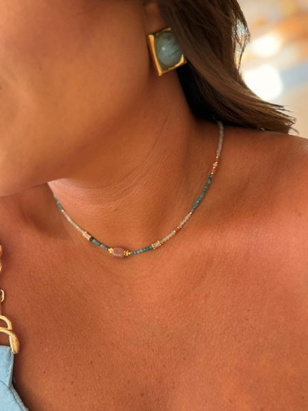 COLAR CRISTAIS AMAZONITA E ROSALITA BANHADA A OURO - Dri Ferreira Semi Joias