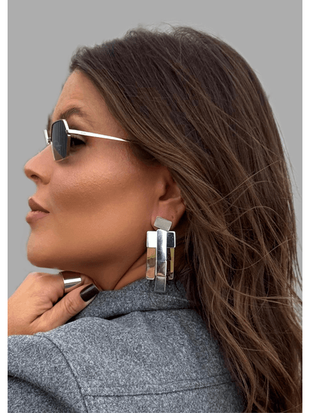BRINCO CHAPAS PENDENTES DF BANHADO A RÓDIO BRANCO - Dri Ferreira Semi Joias