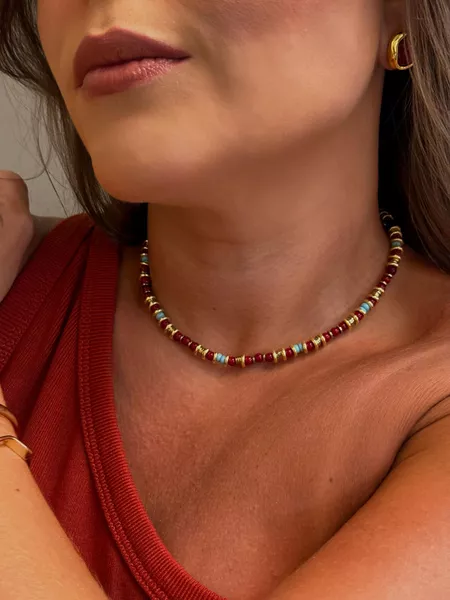 CHOKER CRISTAIS RED CHERRY E TURQUESA BANHADA A OURO - Dri Ferreira Semi Joias