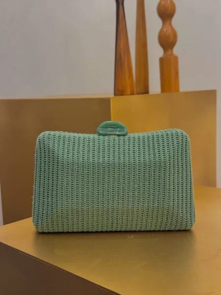 CLUTCH TRICOT VERDE - Dri Ferreira Semi Joias