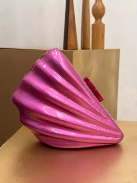 CLUTCH CONCHA FUCSIA 