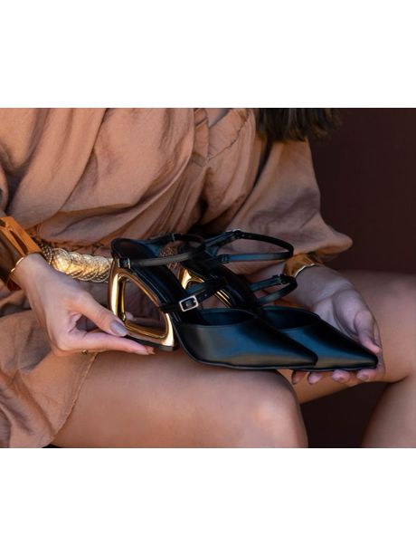 MULE SALTO CROMADO PRETO /TIRAS 