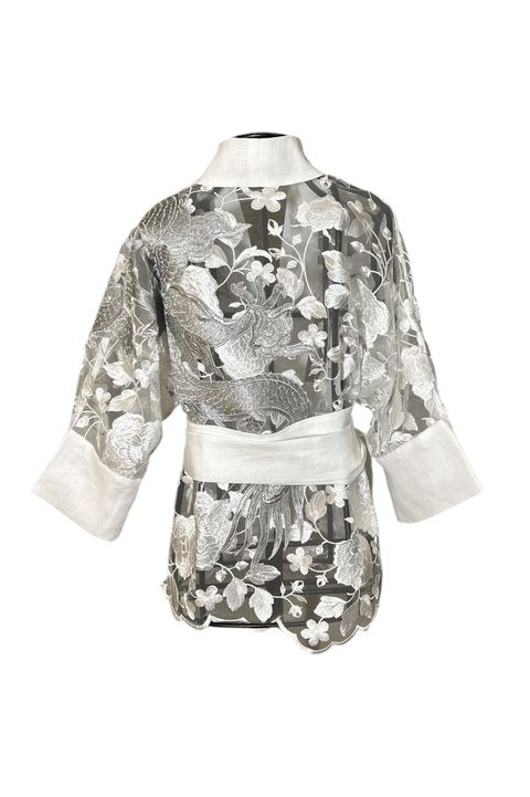 Kimono Tule Rendado O Dragão nos Jardins Suspenso... - Bo Eugenia Bologna