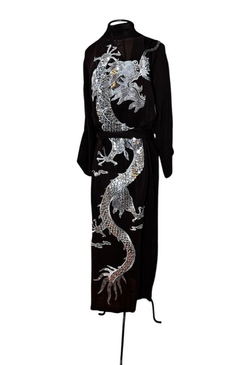 Kimono Tsuki Viscose Preto Dragão do Gelo - 029 - Bo Eugenia Bologna