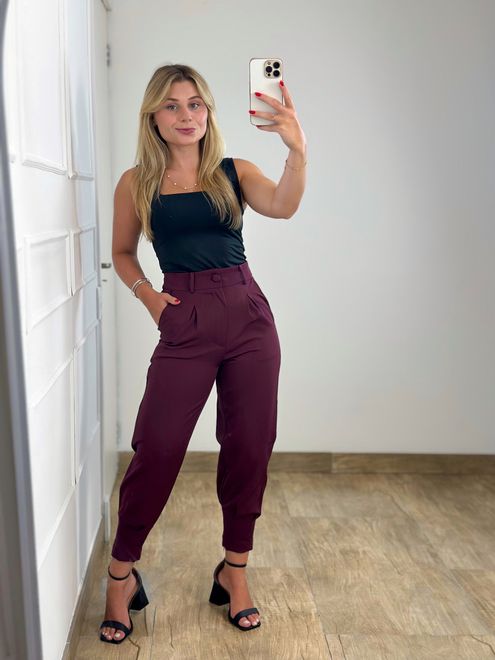 Calça Cenoura Alfaiataria Vinho - 369854 - RAFITA MODA FEMININA