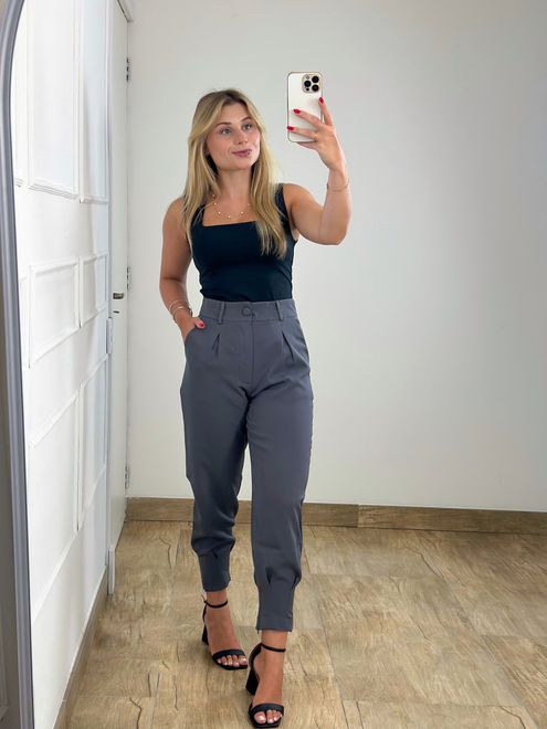 Calça Cenoura Alfaiataria Chumbo - 369855 - RAFITA MODA FEMININA