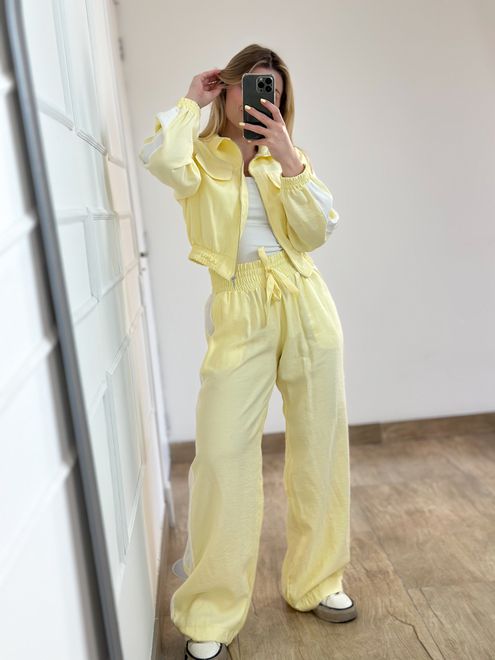 Conjunto Calça e Casaco Amarelo Manteiga - 1254871... - RAFITA MODA FEMININA