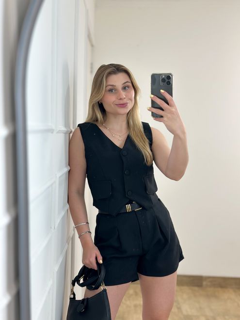 Conjunto Short e Colete Preto - 387953 - RAFITA MODA FEMININA