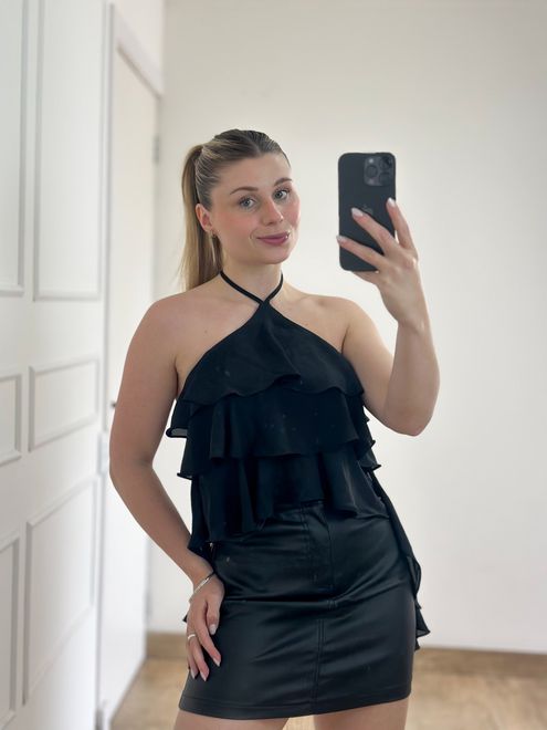 Blusa Flor Removível Preto - 3313357 - RAFITA MODA FEMININA