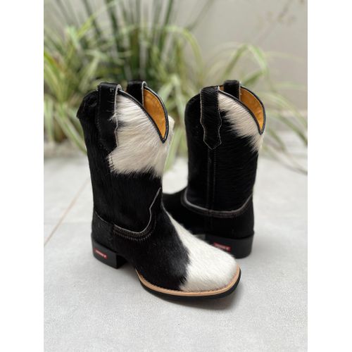 BOTA TEXANA EM COURO VACA MALHADA COM PELO - BT4 - Botas Texanas Bruto