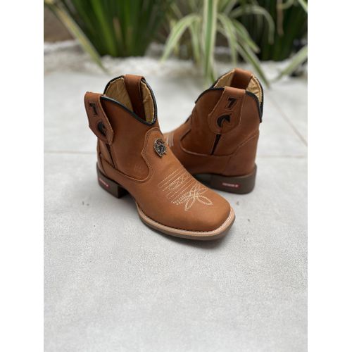 BOTINA CANO MÉDIO EM COURO METAL CAVALO - BCM13 - Botas Texanas Bruto