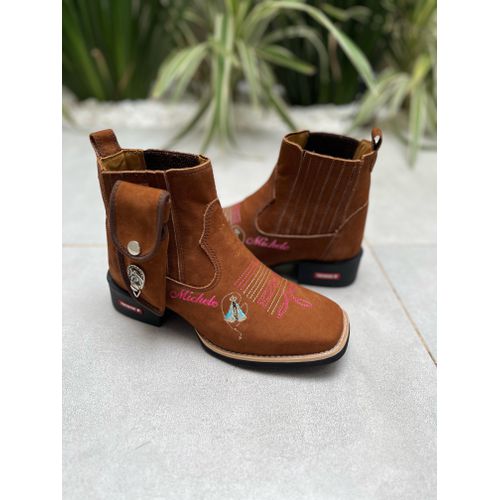 KIT BOTINA EM COURO NOBUCK BORDADO FLORÃO E NOSSA ... - Botas Texanas Bruto