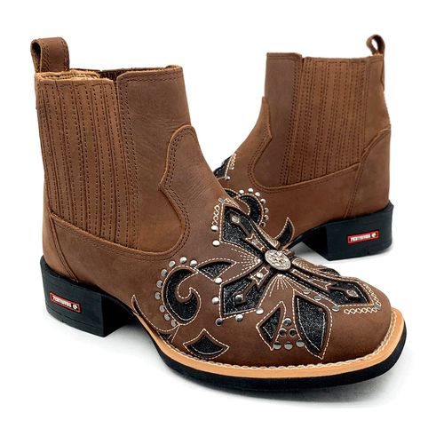 BOTINA EM COURO MARROM BORDADO LASER CRUZ COM META... - Botas Texanas Bruto
