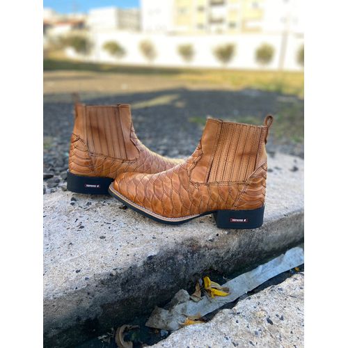 BOTINA EM COURO CARAMELO ESCAMADA - BM12 - Botas Texanas Bruto