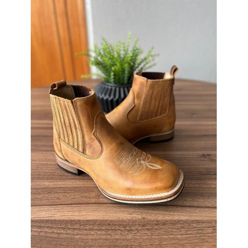 BOTINA EM COURO CARAMELO SOLADO DE MADEIRA - BM15 - Botas Texanas Bruto