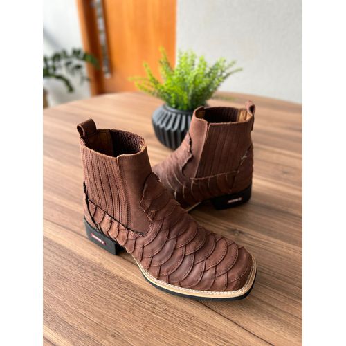 BOTINA EM COURO CAFÉ ESCAMADA - BM8 - Botas Texanas Bruto