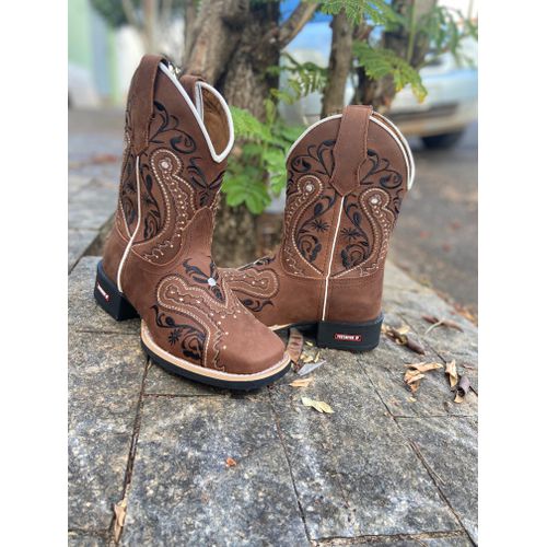 TEXANA CAPOTINHA EM COURO BORDADO TRIBAL - CAPO27 - Botas Texanas Bruto
