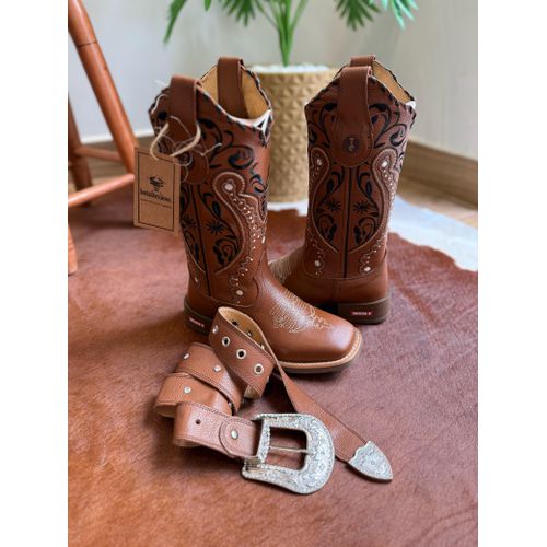 COMBO BOTA TEXANA + CINTO COURO MUSTANG BORDADO TR... - Botas Texanas Bruto