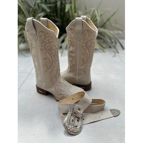 COMBO BOTA TEXANA + CINTO EM COURO OFF WHITE BORDA... - Botas Texanas Bruto