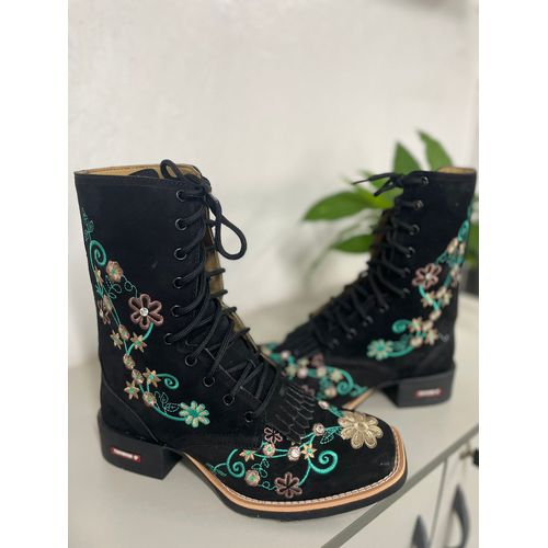 COTURNO COUNTRY EM COURO PRETO BORDADO VERDE COM B... - Botas Texanas Bruto