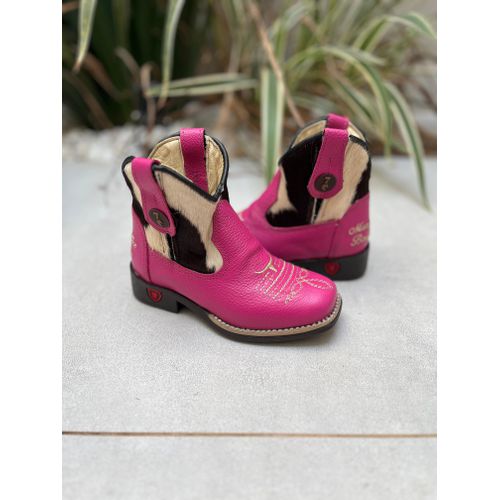 BOTINA CANO MEDIO INFANTIL EM COURO ROSA E DE PELO... - Botas Texanas Bruto