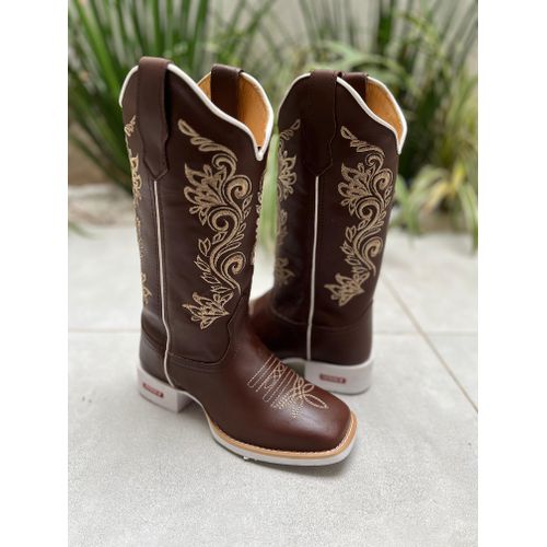 BOTA TEXANA EM COURO LÁTEGO MARROM COM BORDADO RAM... - Botas Texanas Bruto