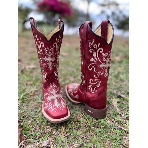 BOTA TEXANA EM COURO VERMELHO BORDADO CRUZ E RAMOS... - Botas Texanas Bruto