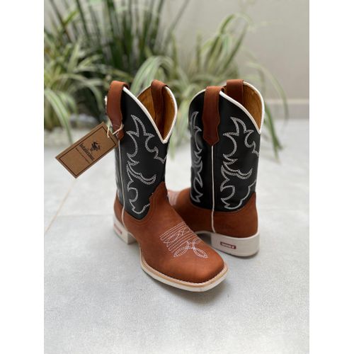 BOTA TEXANA EM COURO BORDADO BRANCO - BTM66 - Botas Texanas Bruto