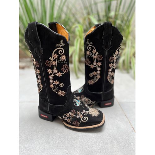 BOTA TEXANA EM COURO PRETO BORDADO FLORES + NOSSA ... - Botas Texanas Bruto