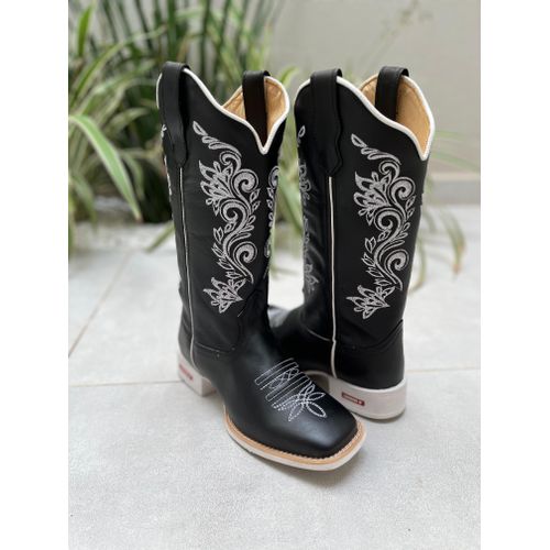 BOTA TEXANA EM COURO PRETO BORDADO RAMOS SOLADO BR... - Botas Texanas Bruto