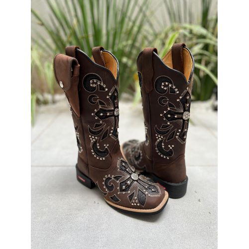 KIT BOTA TEXANA EM COURO A LASER CRUZ GLITTER PRET... - Botas Texanas Bruto