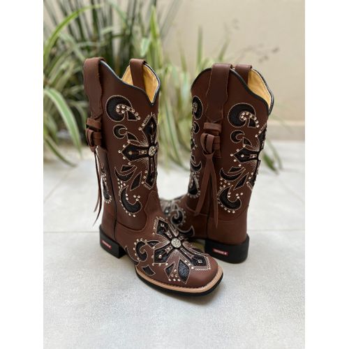 BOTA TEXANA EM COURO MARROM COM BORDADO CRUZ A LAS... - Botas Texanas Bruto