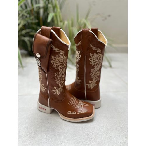 BOTA TEXANA AMANDA EM COURO BORDADO RAMOS BEGE + B... - Botas Texanas Bruto