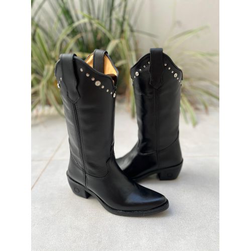 BOTA TEXANA EM COURO PRETO LISA COM METAIS E BICO ... - Botas Texanas Bruto