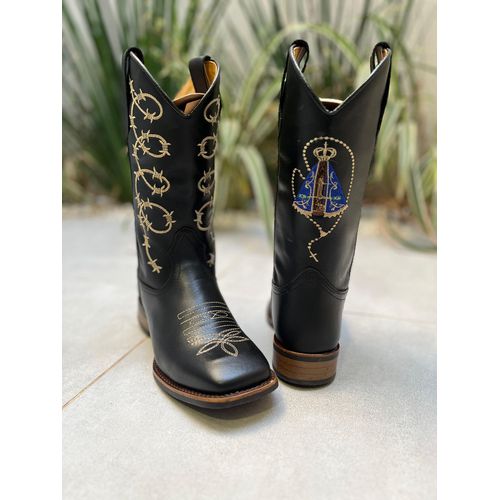 BOTA TEXANA EM COURO PRETO BORDADO ARAME E NOSSA S... - Botas Texanas Bruto