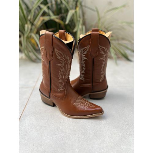 BOTA TEXANA EM COURO MARROM MUSTANG BORDADO BEGE B... - Botas Texanas Bruto