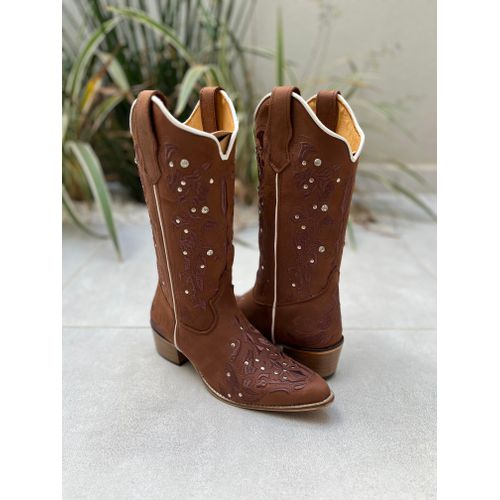 BOTA TEXANA EM COURO OLIVIA BORDADO MARROM BICO FI... - Botas Texanas Bruto