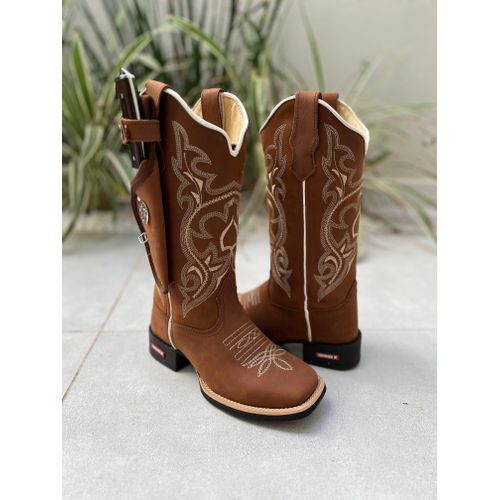 BOTA TEXANA EM COURO HORSE CAFÉ BORDADO BEGE BASIC... - Botas Texanas Bruto