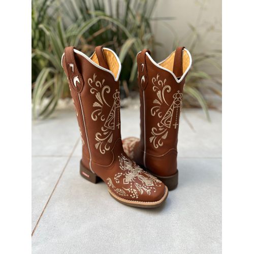 BOTA TEXANA EM COURO MUSTANG BORDADO NOSSA SENHORA... - Botas Texanas Bruto