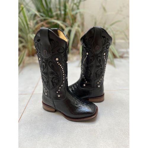 BOTA TEXANA EM COURO PRETO TRIBAL METAIS STRASS SO... - Botas Texanas Bruto