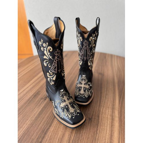 BOTA TEXANA EM COURO PRETO BORDADO NOSSA SENHORA E... - Botas Texanas Bruto