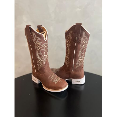 BOTA TEXANA EM COURO MARROM BORDADO BASICO BEGE SO... - Botas Texanas Bruto
