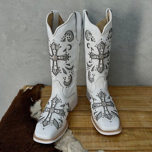 BOTA TEXANA EM COURO BRANCO A LASER CRUZ GLITTER P... - Botas Texanas Bruto