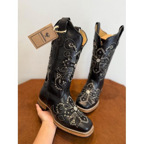 BOTA TEXANA EM COURO PRETO A LASER CRUZ GLITTER PR... - Botas Texanas Bruto