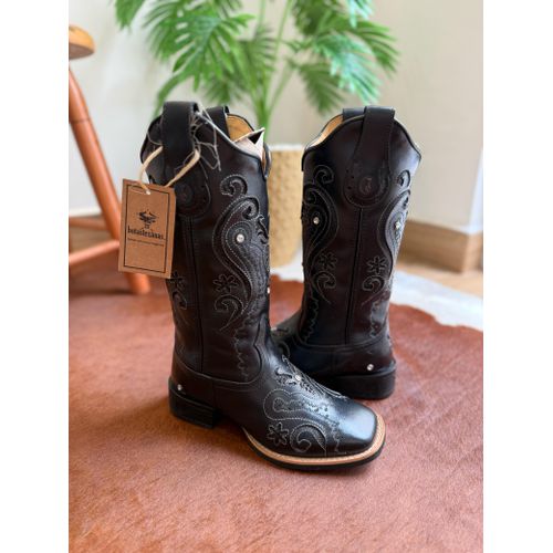 BOTA TEXANA EM COURO PRETO A LASER FLORENCIA + STR... - Botas Texanas Bruto