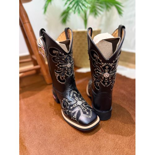 BOTA TEXANA EM COURO PRETO BORDADO CRUZ + METAIS +... - Botas Texanas Bruto